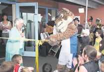 Foxy does the honours!