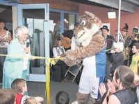 Foxy does the honours!