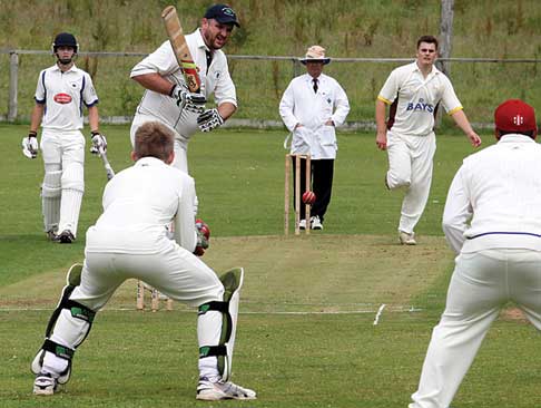 Win for Whitchurch firsts as Stoke Gabriel cut right down by the Bone