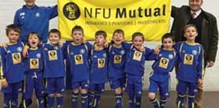 Sponsor provides new kit for Oke U8s youngsters
