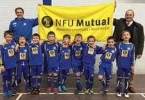 Sponsor provides new kit for Oke U8s youngsters
