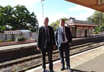 Mel Stride MP discusses potential rail service with leader of Mid Devon District Council