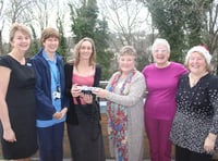 Tavyside Health Centre receives gift of syringe driver during the festive period