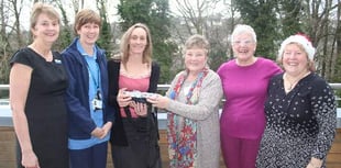Tavyside Health Centre receives gift of syringe driver during the festive period