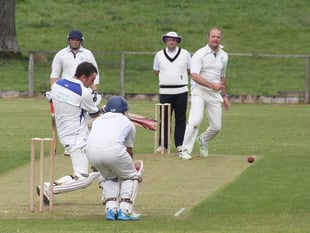 Vernon smashes 70 for seconds