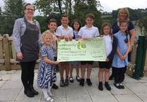 Primary school donation from shoppers’ scheme