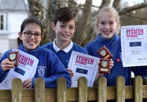 Tavistock Community Primary School wins Rotary Youth Speaks Junior Competition