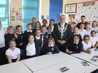 Boasley Cross Primary School meet the mayor of West Devon