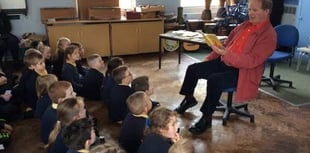 Children's author Sir Michael Morpurgo visits Hatherleigh Primary