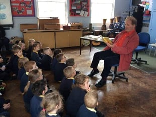 Children's author Sir Michael Morpurgo visits Hatherleigh Primary