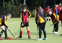 Schools enjoy friendly hockey festival