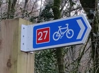 Cyclist's £1,100 for Hospiscare