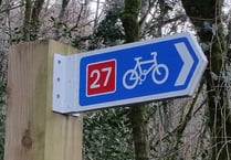Cyclist's £1,100 for Hospiscare