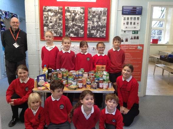 Lydford Primary helps foodbank through harvest celebrations