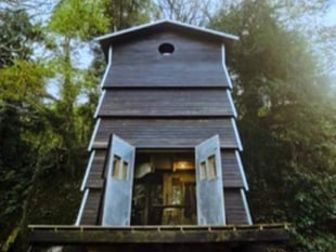 ‘Beehive’ holiday bolthole approved