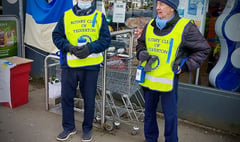 Yelverton shoppers give generously to Ukrainian appeal