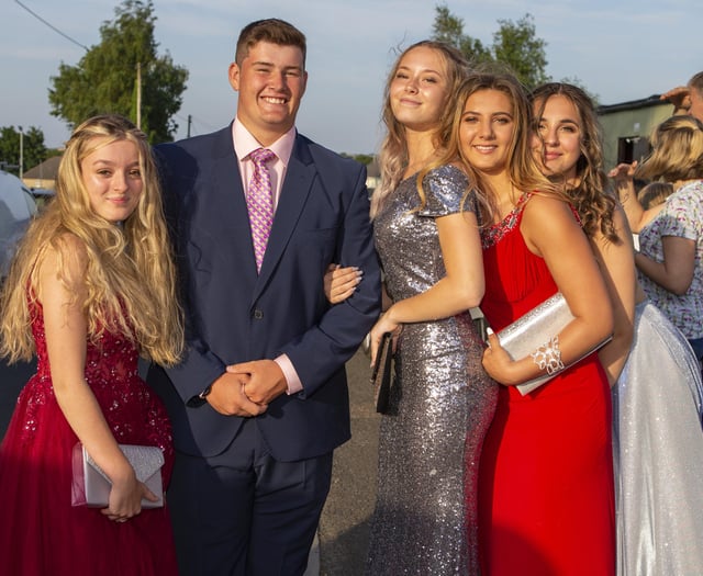 Old prom outfits to help environment