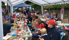 Crapstone puts on a great street party for the Queen