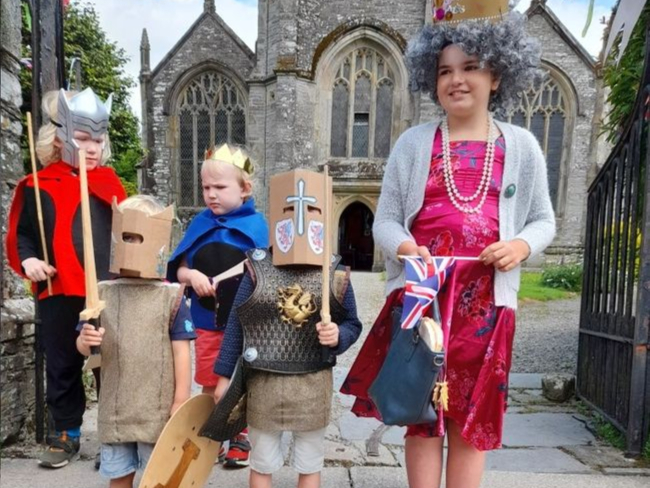 The Queen arrives at Buckland Summer Fair