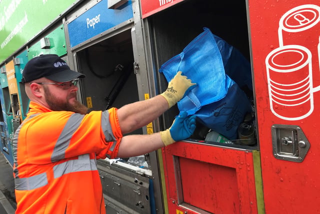 Borough council stands by troubled recycling contractor