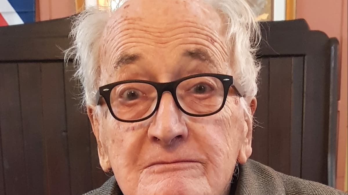 Funeral for Gunnislake character tavistocktoday.co.uk