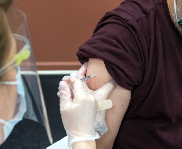 NHS invites people 50 and over for autumn boosters and flu jabs