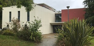 Triple flagpole plan rejected for council HQ