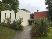 Triple flagpole plan rejected for council HQ