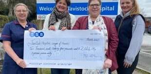 Hospital staff’s outstanding care of mother rewarded with donation