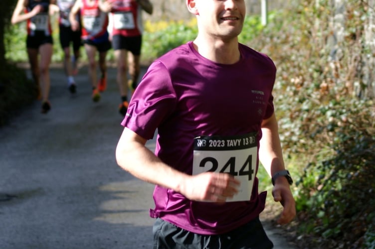 Tavy 13 Chris Rose at mile 3 through Wilminstone finished 5th. 
