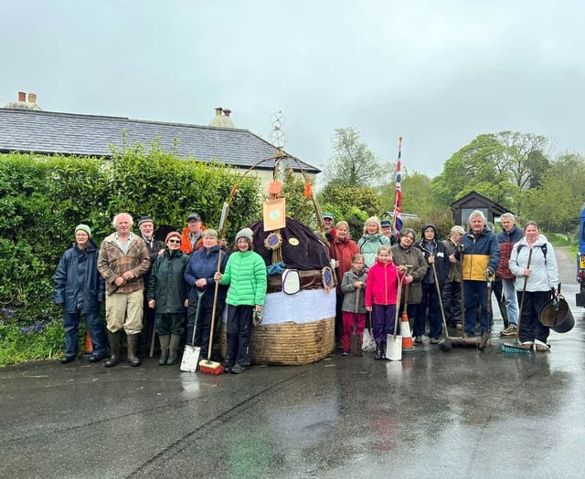 Community clear up for the King