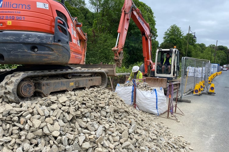Market Road river wall repair preps for dam
