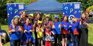 Girl guides sleep over with tigers at zoo