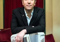 Folk musician Jim Causley joins local singers on Dartmoor