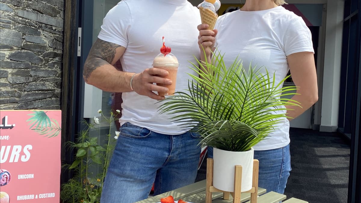 Tavistock smoothie and ice cream cafe scoops top award tavistock