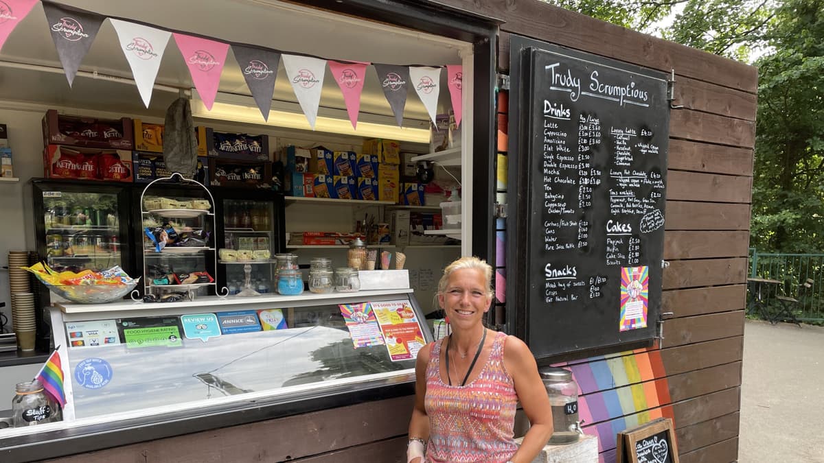 Trudy Scrumptious in Tavistock Meadows helping others with pay it