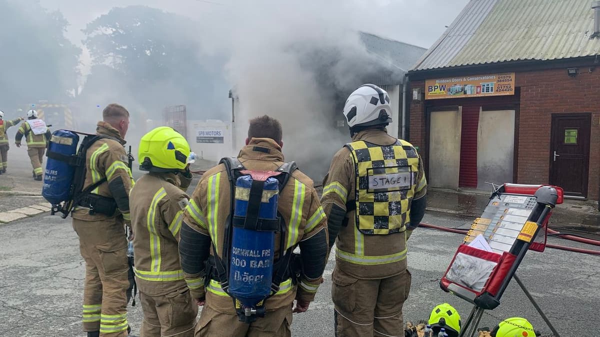 Long Stratton Fire West Devon and East Cornwall fire crews battle factory fire | tavistock ...