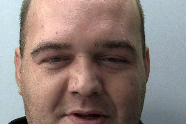Sex offender jailed for refusing to let police check his phone