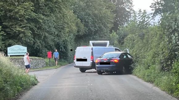 Crash on the road to Lamerton | tavistock-today.co.uk 