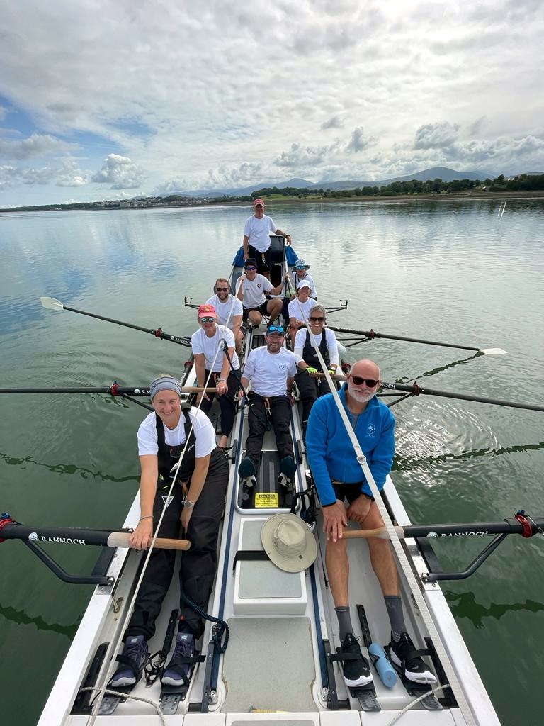 Adventurous mum rows across sea for charity