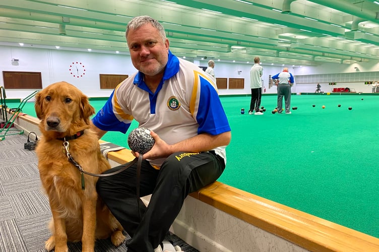 Stephen Hartley visually impaired bowler and Kingsley