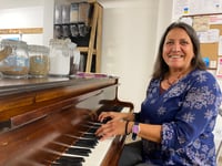 Tavistock packaging free shop's pianist