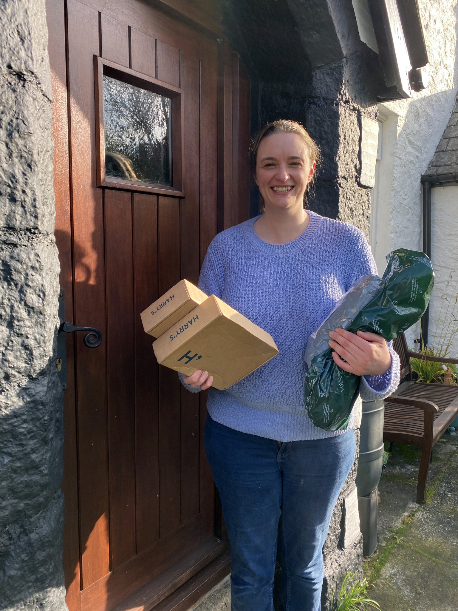 Parcel company fails to deliver to cottages