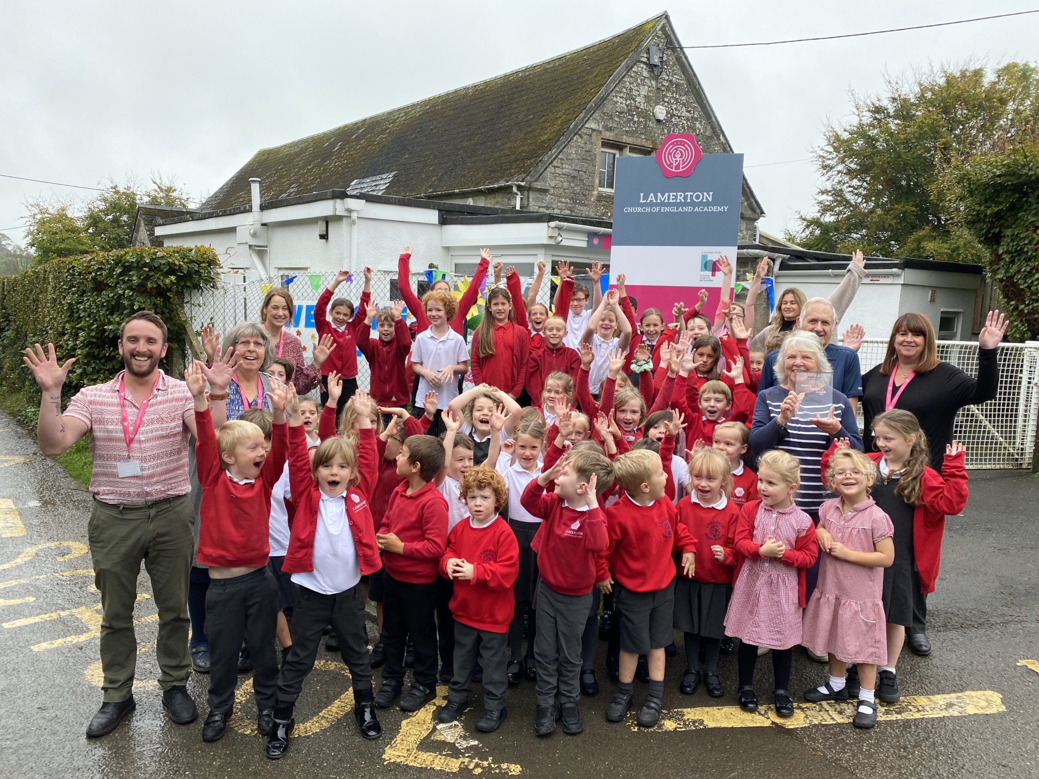 School caretaker hailed fire heroine