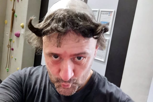 Tavistock man's new hairstyle in aid of memory cafe