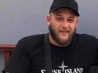Violent man wanted by police