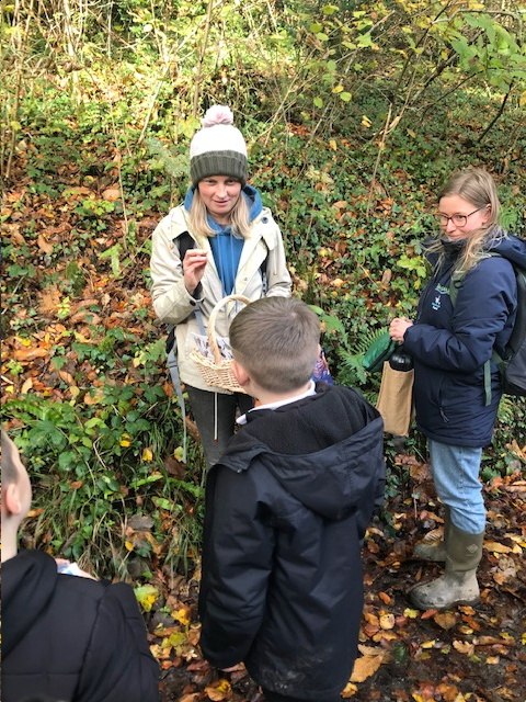 Eco art project links generations