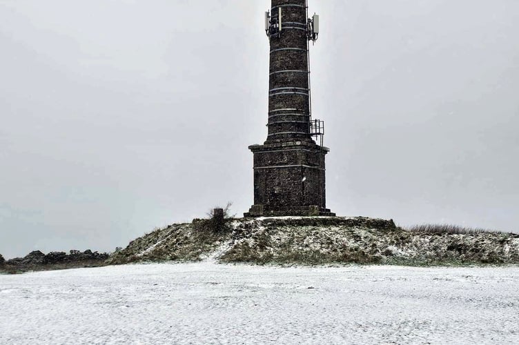 Snow Kit Hill 