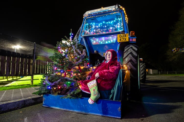  PHOTO: Dave Crawford Tavistock AFC xmas tractor run