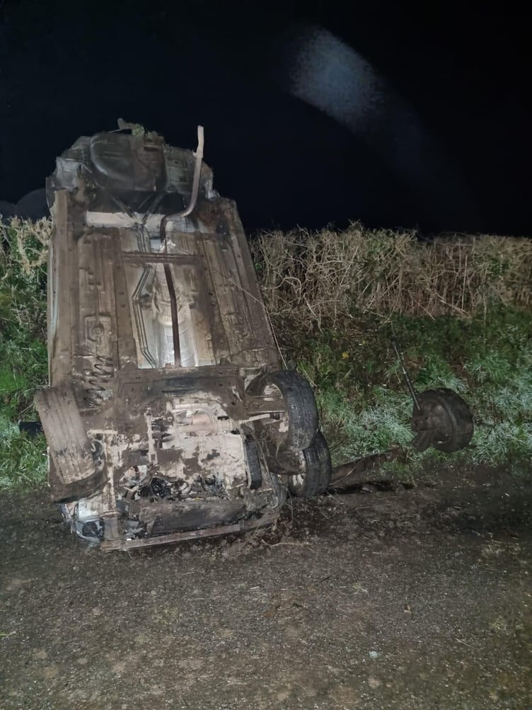 Lamerton car crash. sparks drone and dog search